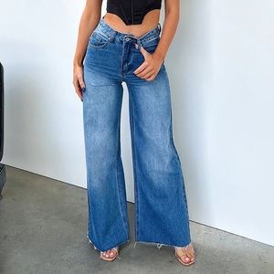 That’s so fetch wide leg Jean NWT